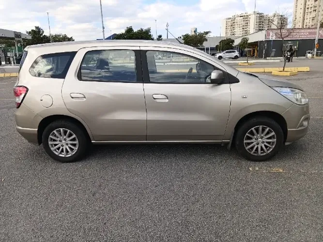 Chevrolet Spin LT 1.8 8V Econo.flex 5P Aut. 2013