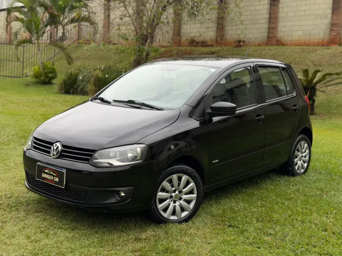 Volkswagen Fox 1.6 MI Total Flex 8V 5P 2012