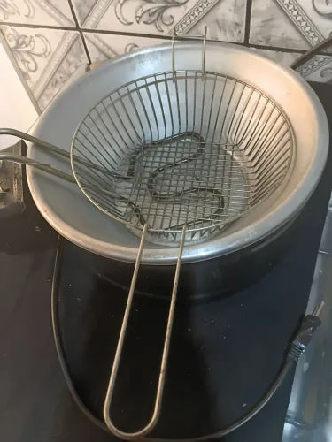 Fritadeira elétrica tacho 3,5 a 5 litros