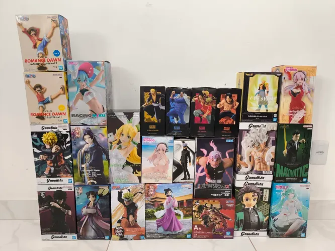 Figures originais do Japão