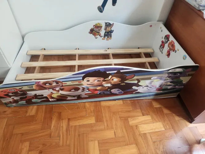 Cama patrulha canina c colchão seminovos 