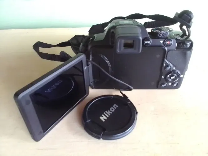 Camera fotográfica Nikon