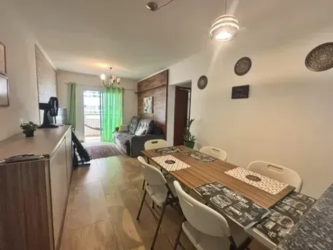 Apartamento na Vila Tupi, em Praia Grande - SP.