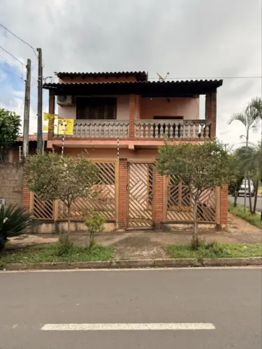 Casa para Venda | 2 Quartos | 1 Suíte | 2 Vagas | 227m² | Distrito de Engenheiro Schmitt