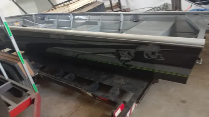 Vendas de carretinhas barcos por encomenda 