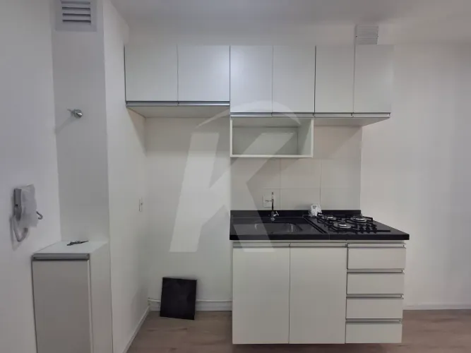 Apartamento com 1 quarto, sala, cozinha próximo ao metrô.