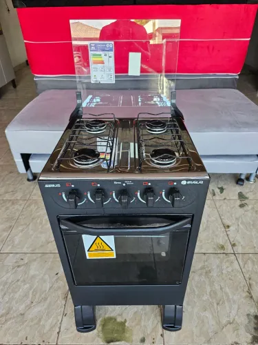Fogão conservado funcionando perfeitamente