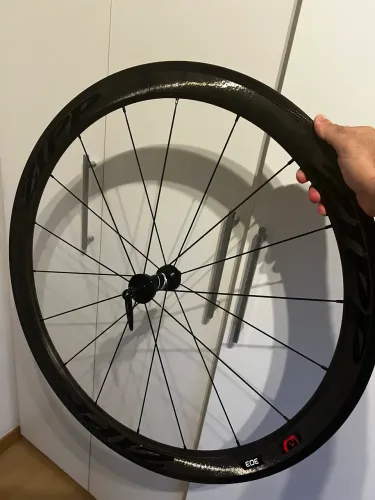 Rodas zipp 303