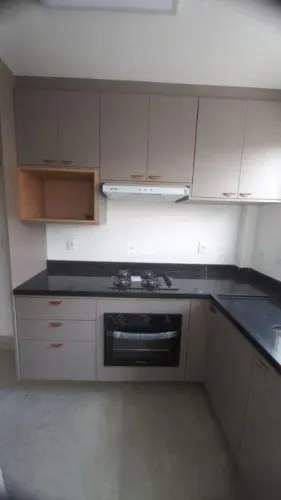 Apartamento semi mobiliado para locação com 63m² de área útil, distribuídos em 1 dormitóri
