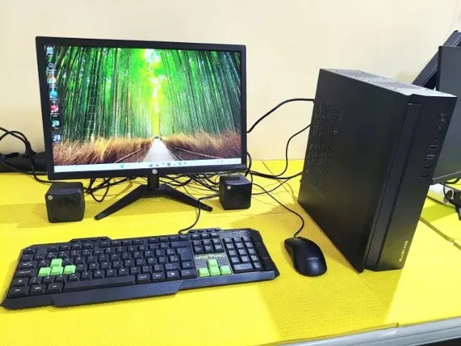 Pc Slim Core i3-6100 8gb Ram Ddr4 Ssd 256gb Tela 22