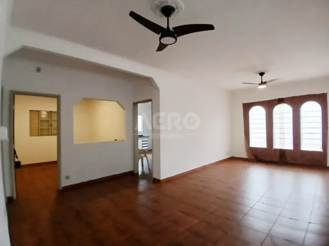 Casa ampla para comércio em excelente localização