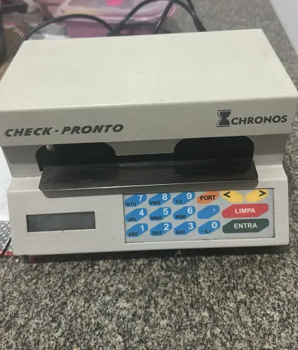 Maquina de preencher cheque