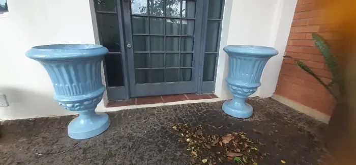 Par de vasos de concreto