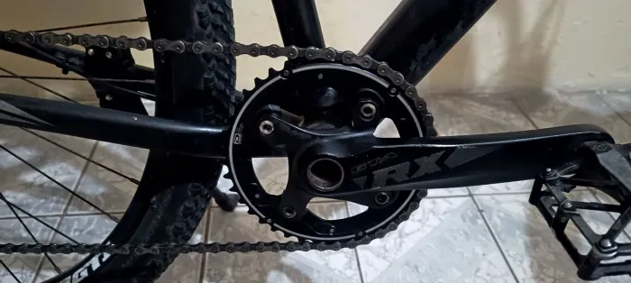 Bike  aro 29 k7 12v GTA RX, trava no guidão,freios Shimano mt200
