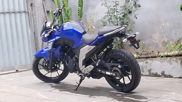 Fazer 250 muito nova 5mil km moto de garagem