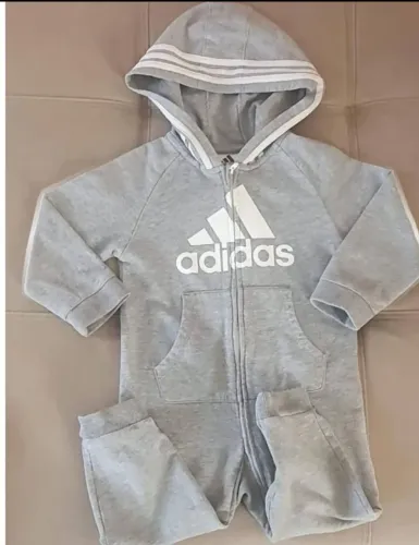 Macacao Adidas 24 meses