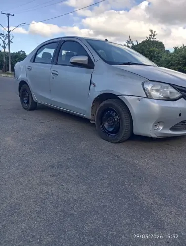 Toyota Etios XLS Sedan 1.5 Flex 16V 4P Mec. 2014