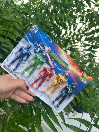 Bonecos heróis de brinquedo 5 peças