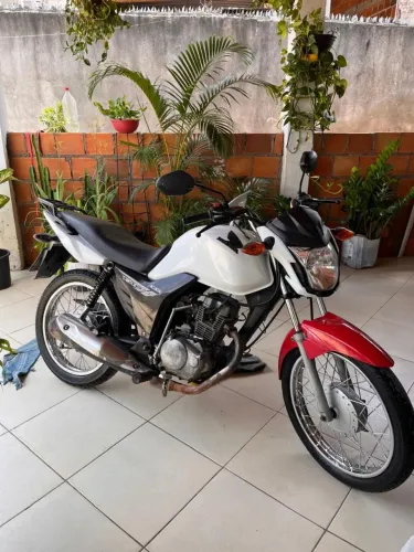 Cargo 125 2016 zera de com partida elétrica. No preço
