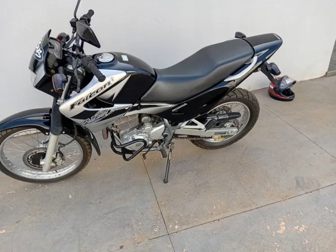 Nx 400 falcom