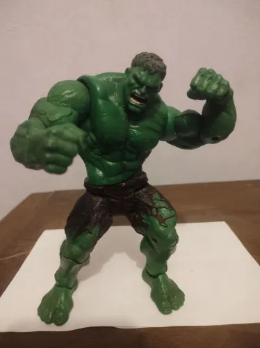 Boneco Hulk