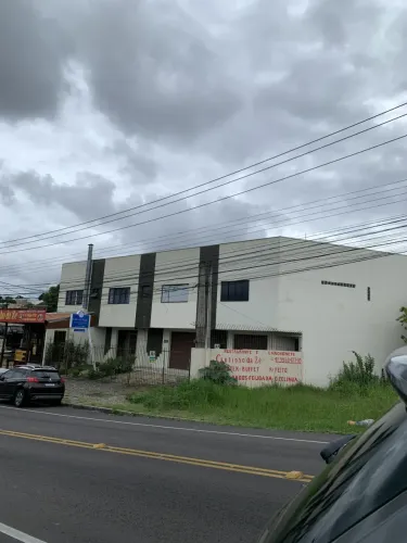 Loja em Boa Vista - Curitiba - PR