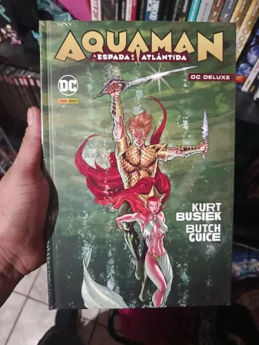 Hq Aquaman A Espada de Atlântida (DC Deluxe) (lacrada)