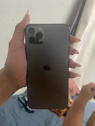 Vendo ou troco por iphone acima do 12 pro max 