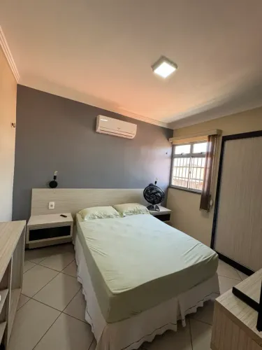 Imóvel para venda tem 80 metros quadrados com 3 quartos em Farias Brito - Fortaleza - CE