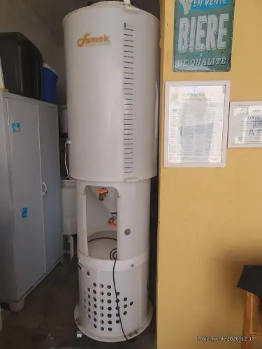 Fermentador Cônico Damek, auto refrigerado<br>R$ 3.500,00.