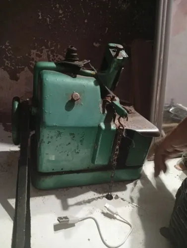 Troca por cama de solteiro de madeira