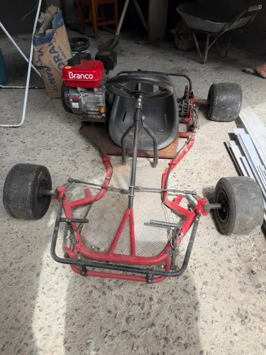 Kart - Projeto drift - motor branco 212 cc 7hp