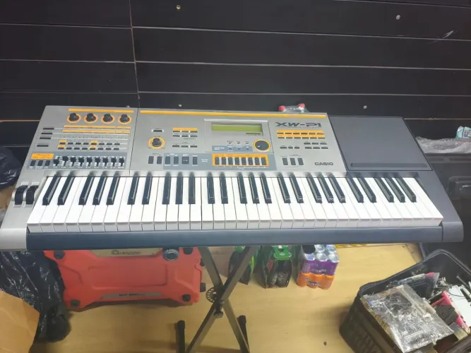 TECLADO CASIO XW-P1 NOVO, COM SUPORTE, MOCHILA E CABOS