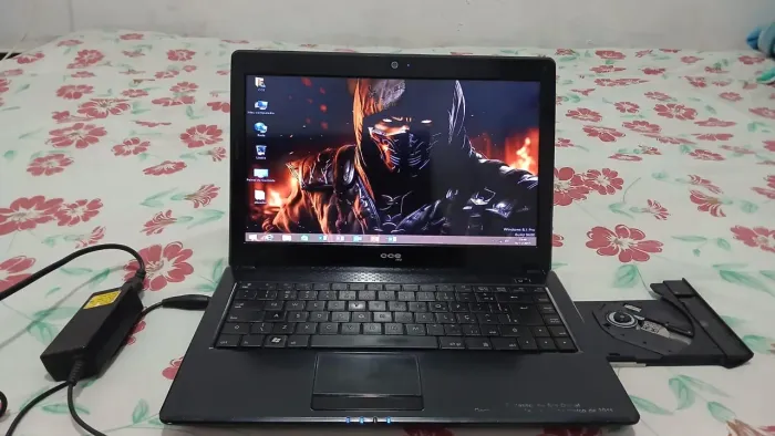 Notebook cce wn já formatado, faço entrega .