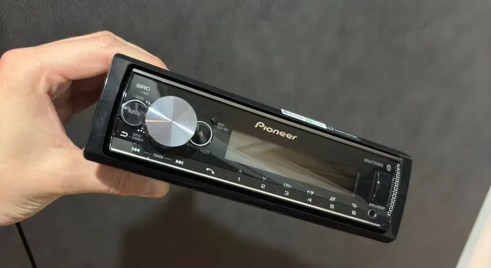 Rádio Pioneer MVH-X7000BR (Novo)