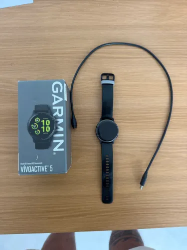 Garmin Vivoactive 5 menos de 1 ano de uso