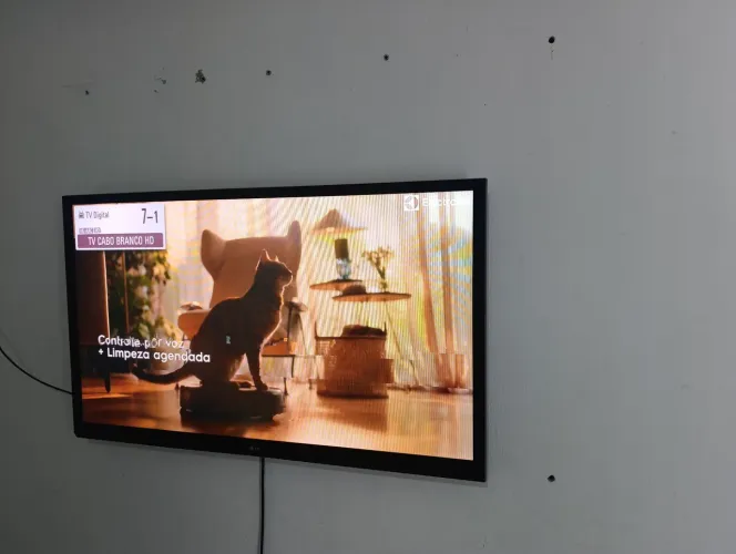 Tv de LED LG 55 polegadas completa em estado de nova e funcionando tudo perfeitamente 