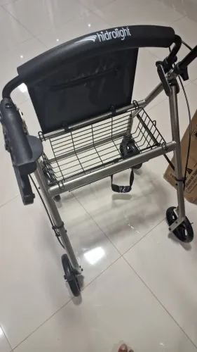 Andador 4 rodas Hidtolight com cesta...zerado