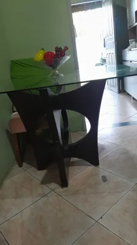 Mesa para 4 cadeiras