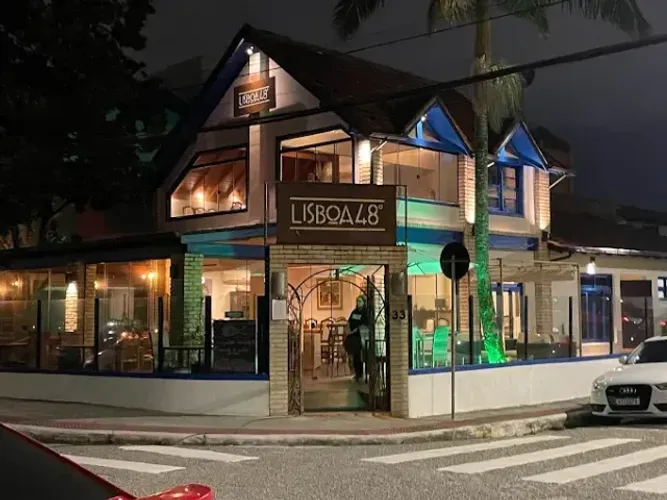 VAGA PARA ATENDENTE COQUEIROS