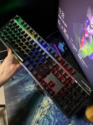 Teclado Gamer HyperX Alloy Core RGB