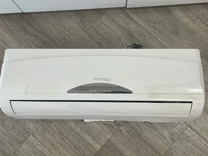 Evaporadora ar condicionado KOMECO 9.000 btus - Quente/Frio