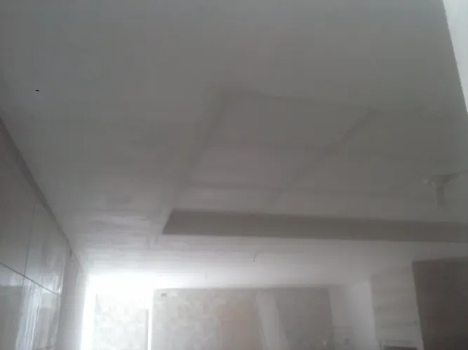 Gesso e pintura. Reparos