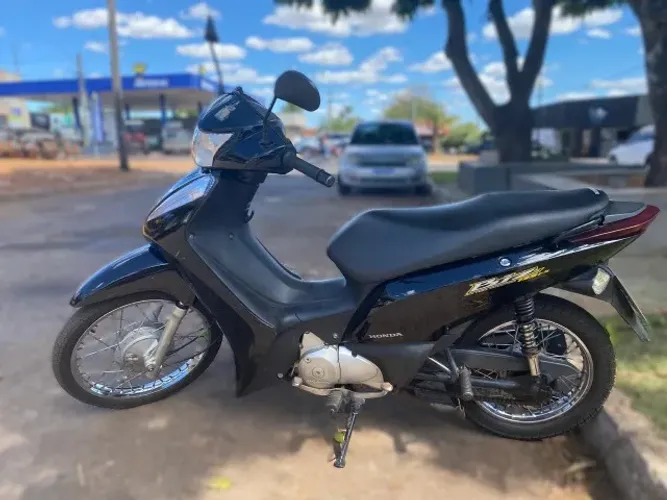 Honda Biz 2012 / Partida / Pneus Novos / Bem Cuidada