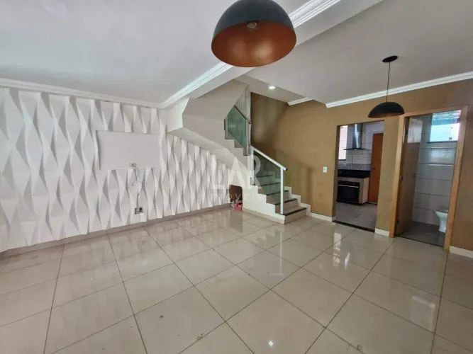 Casa Geminada Residencial à Venda no Bairro Santa Branca, Pampulha