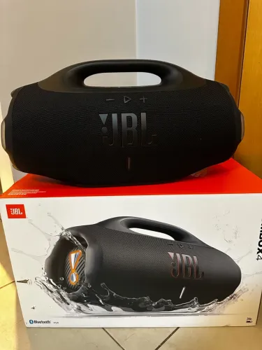 JBL Boombox 4 
