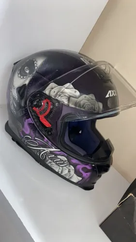 Capacete feminino