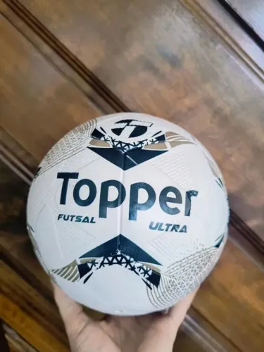 Bola de Futsal Topper Ultra Salão Colagem Dupla Oficial - BOLA NOVA
