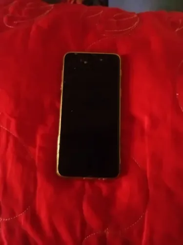 Celular J8