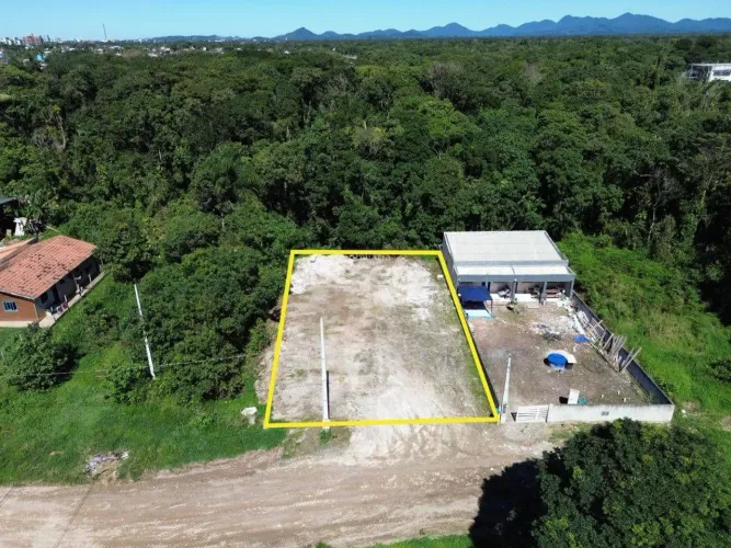 EXCELENTE TERRENO MEDINDO 360,00m² - LIMPO E COM LICENCIAMENTO AMBIENTAL